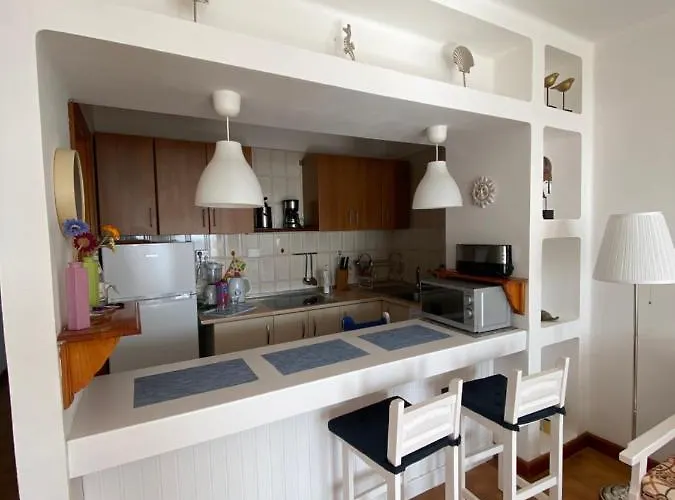 Bella Vista 2 * Tías