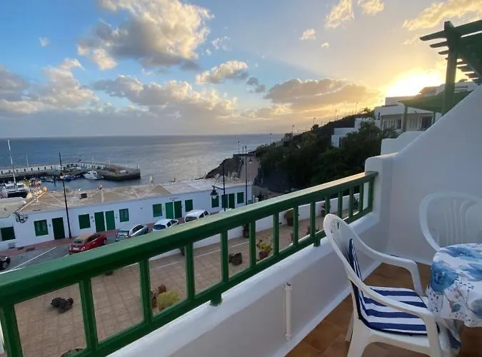 Bella Vista 2 * Tías